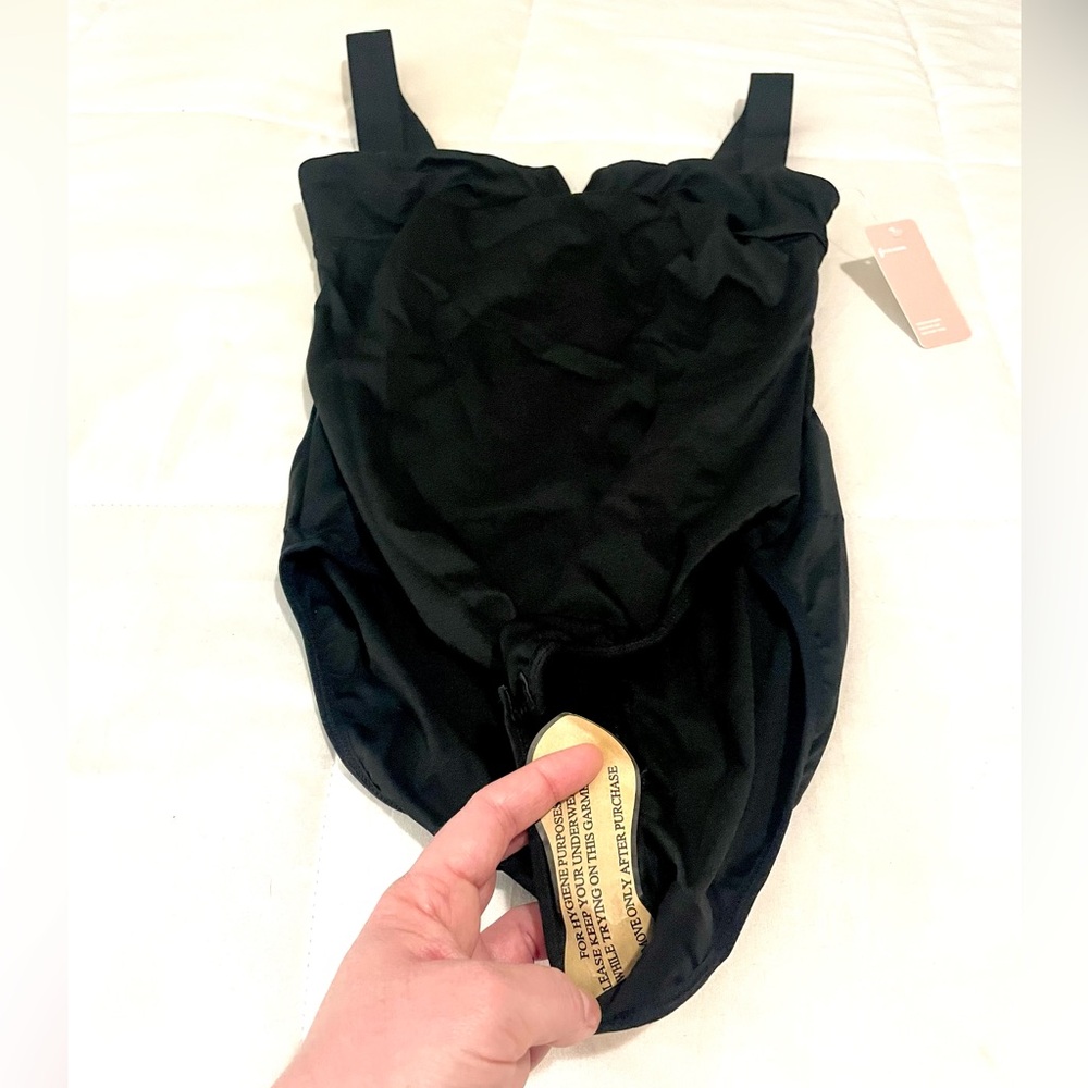 FeelinGirl Black Bodysuit - Picture 5 of 10